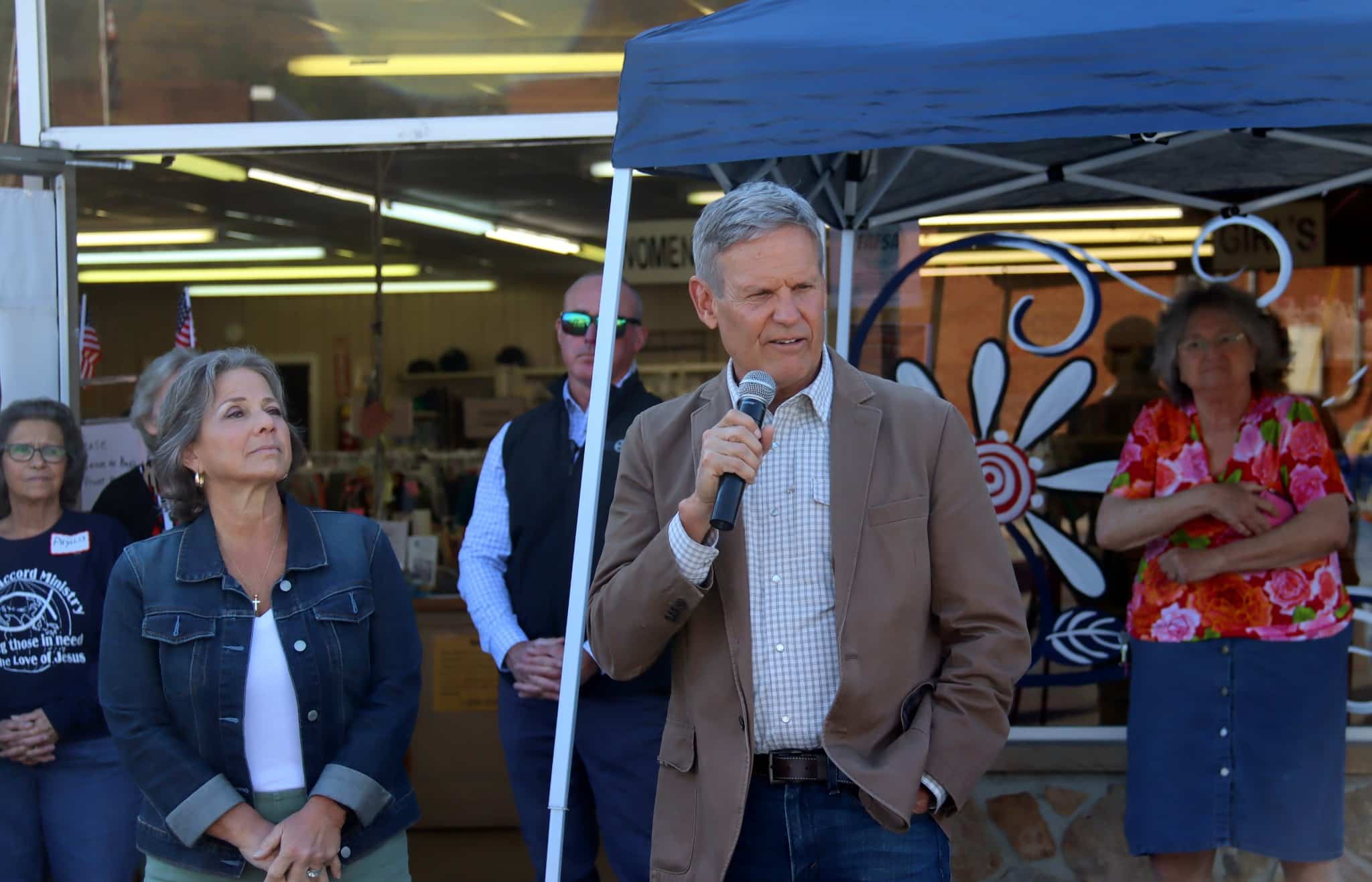 Governor Bill Lee's visit to Sneedville, photograph 12