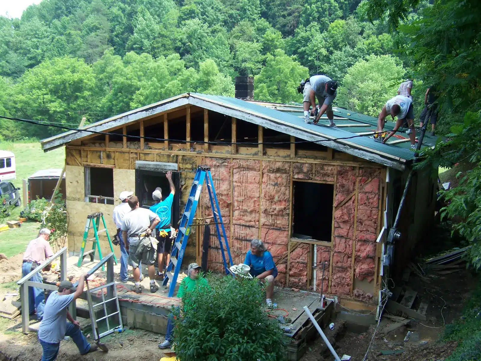 Community service scene used as temporary editorial imagery